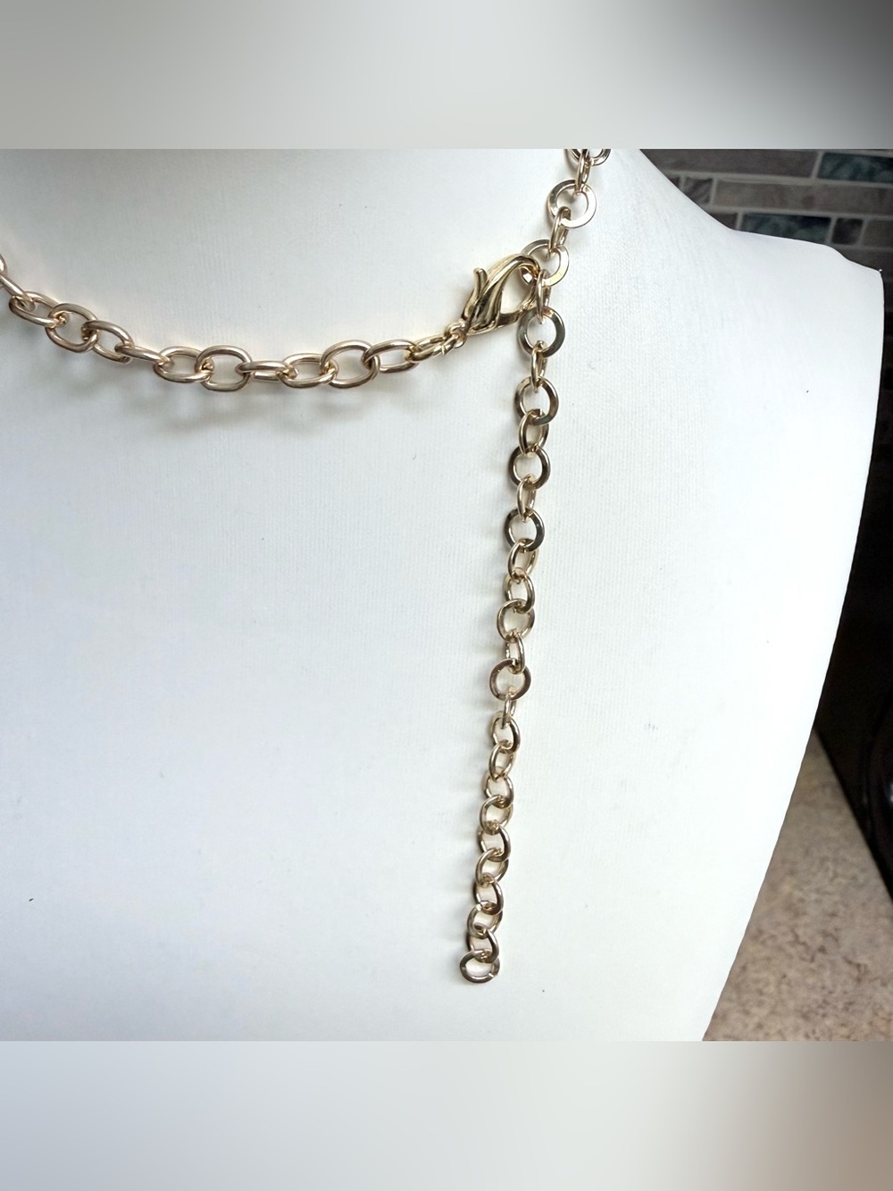 Beautiful romantic pink crystal statement collar necklace - Picture 4 of 4